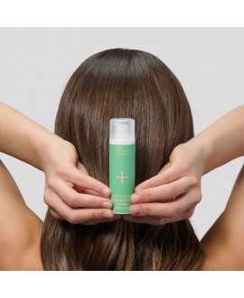 Anti-Frizz & Hair Tip Balm